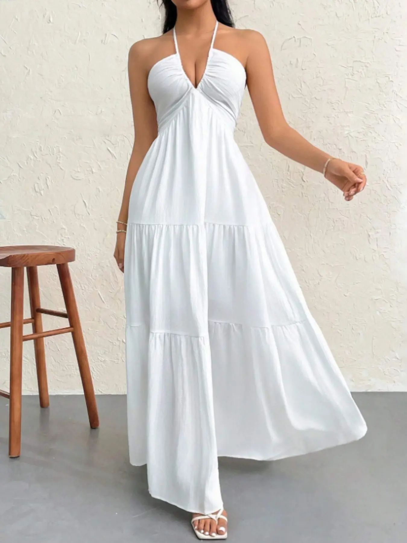 Women's Bohemian Solid Color Halter Sleeveless Deep V Long Dress, Chest Ruched Layered Skirt, Summer Beach Vacation Style Dress