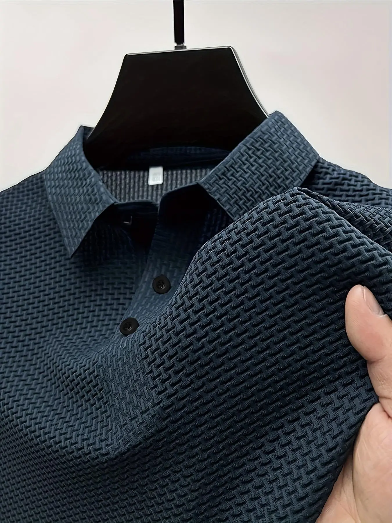 Men's Solid Color Textured Lapel Polo Shirt, Breathable Summer Polos, Lightweight Business Casual Top, Breathable Quick-Dry Fabric, Ideal for Office and Outdoor Wear