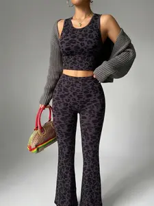Women's Yoga Set Leopard Print Seamless High Waist Pants, Sporty Long Sleeve Tank Top, Compression Wear, All Seasons