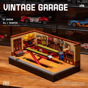 750PCS Vintage Garage Building Blocks Model Toys MOC Street View Bricks Kit Assembly Toys Home Ornaments Ideal Christmas Halloween Gifts For Kids Adult