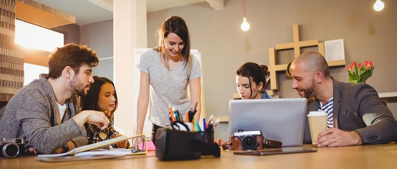 Wireless Rechargeable Mouse, Upgraded Visible Battery, 2400 DPI, Silent Ergonomic Design For Laptop, Mac, PC etc.