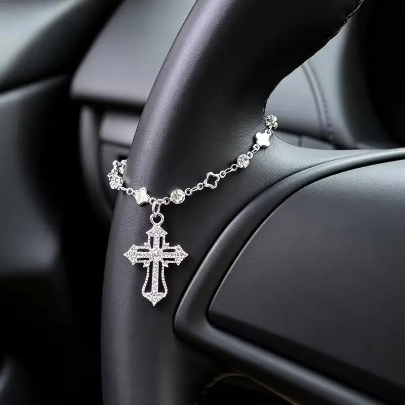 Shimmering Rhinestone Cross Car Steering Wheel Decor, Elegant Car Pendant, Perfect Gift for Family Friends, Party Favor, Valentine's Day Present