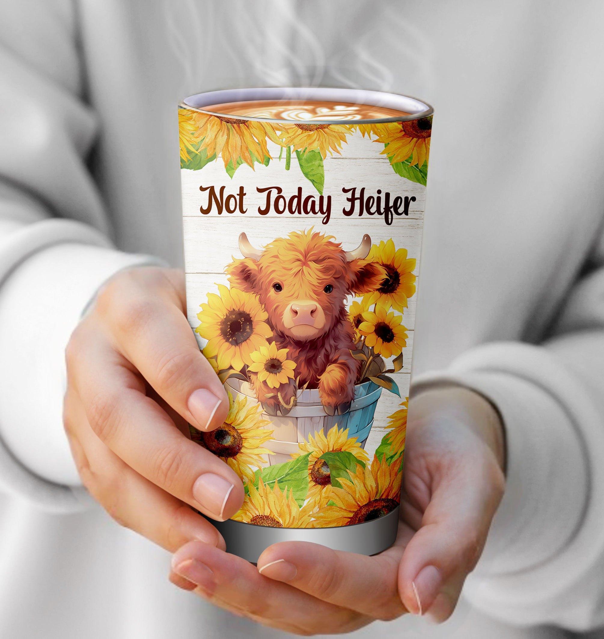 [Latest Model] 20oz Stainless Steel Insulated Mug, keeps drinks hot or cold all day, features a Highland bull design, suitable for car, office, and travel use, large capacity, stylish design, and makes a great everyday gift.
