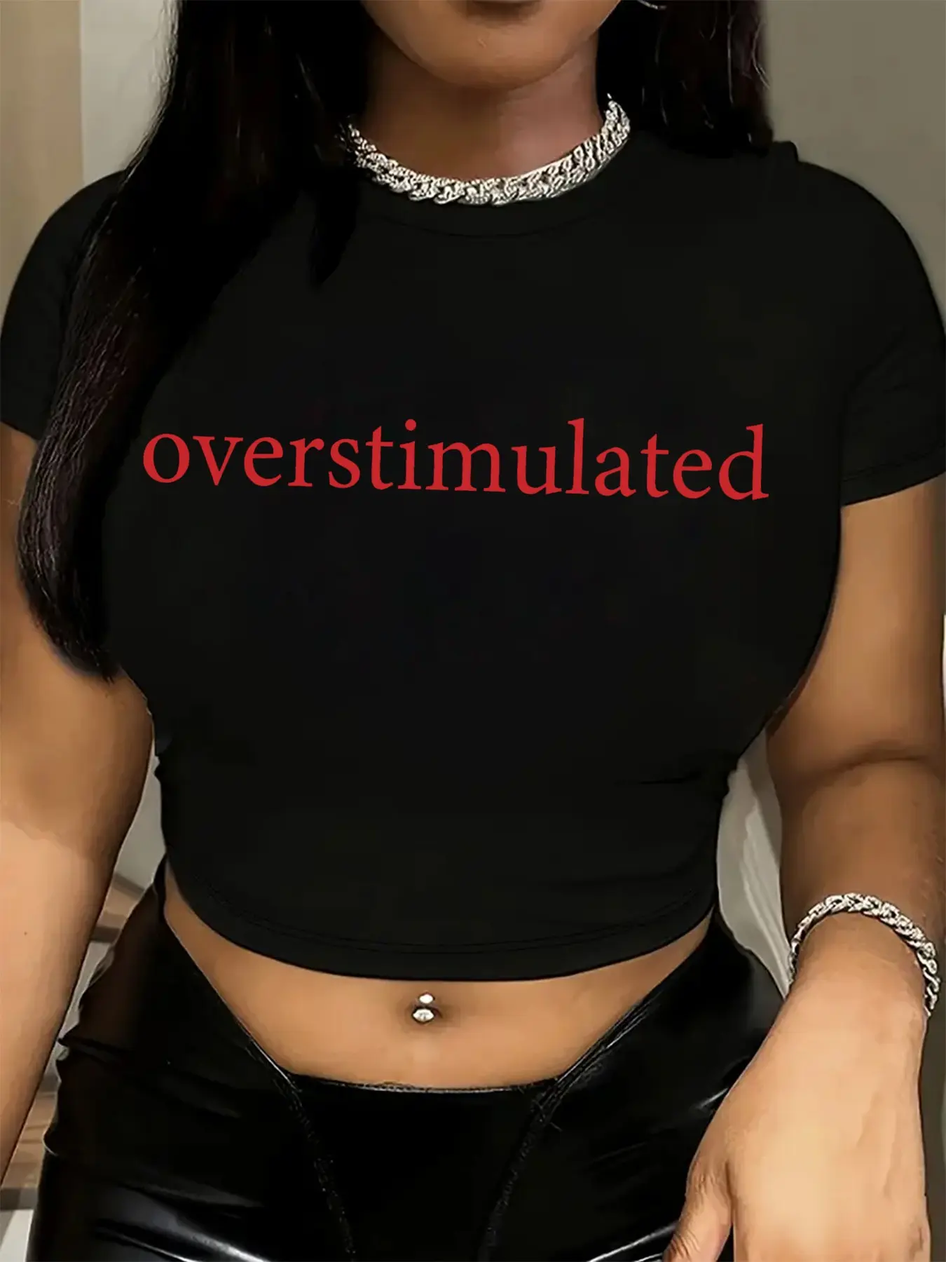 Women's Short T-Shirt, Basic Style Font, Slim Fit Round Neck, Casual All-Season Top, Trendy and Fashionable