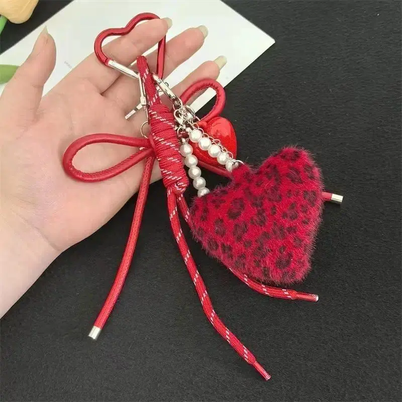 Heart design-leopard red