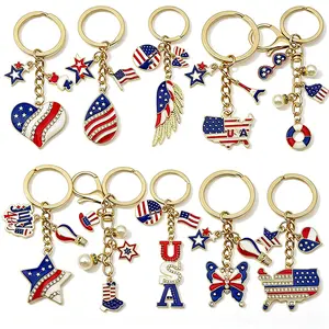 1pc of a Golden 3D Sparkling Charm Featuring The USA Flag, Adorned with Rhinestones. This Fashionable And Stylish Metal Alloy Key Ring Is a Durable Accessory for Your Keys, Bags, Purses, Or Backpacks