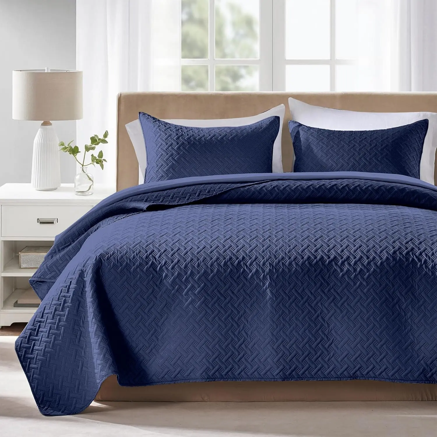 Queen Size - Soft Navy Blue Lightweight Microfiber Bedspreads, Classic Basket Weave Pattern Bedspread Bed Coverlet 3 Pieces for All-Season (1, 2 Pillow Shams)