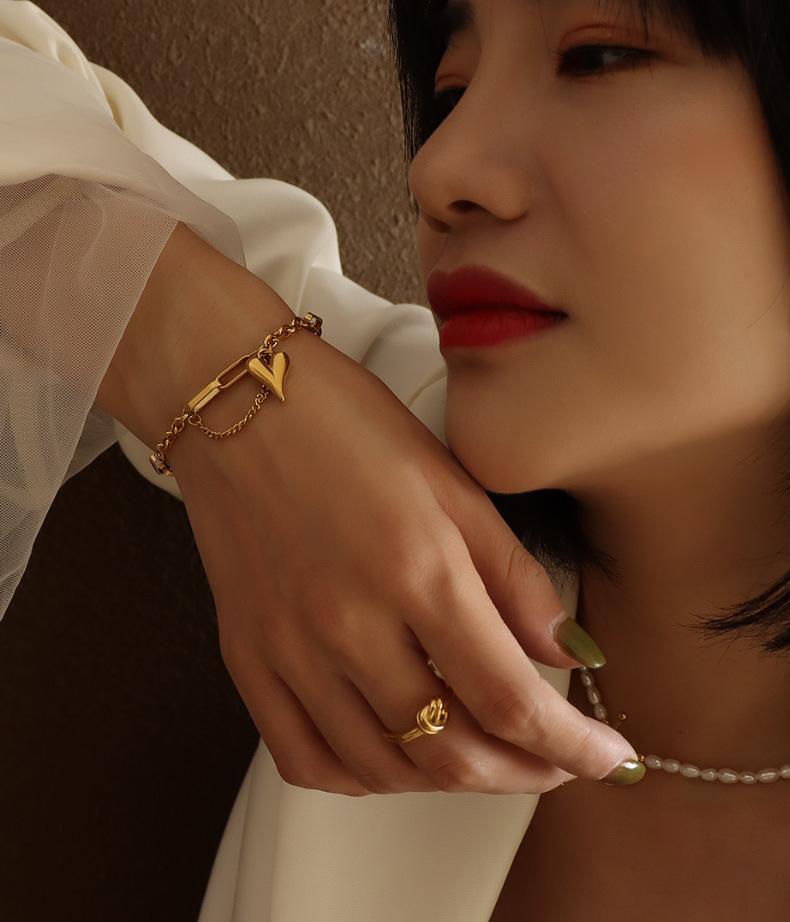 18K Gold Plated Stainless Steel Heart Necklace Bracelet Set, Dainty Gold Heart Pendant Jewelry for Women, Hypoallergenic Daily Wear Fashion Accessory for Office, Party, Gift