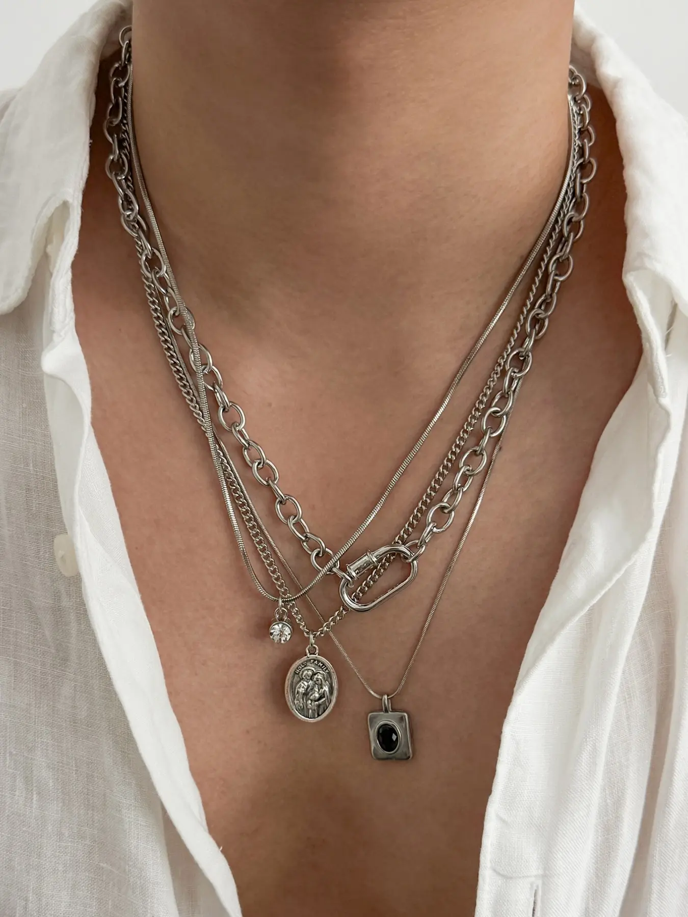 4-Piece American Vintage Layered Men's Necklace Set, Layered Chain Necklaces, Distressed Silver Cross Pendant, Hip-Hop Fashion Accessory, All Seasons Wear