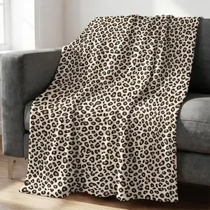 Retro Beige Base Leopard Print Fleece Blanket, Plush Flannel Blanket with Brown Black Irregular Animal Spot Print, Skin-Safe Warm Fabric, Decorative Gift Throw for Modern Home Decor, Sofa Decor, Holiday Travel and Daily Relax
