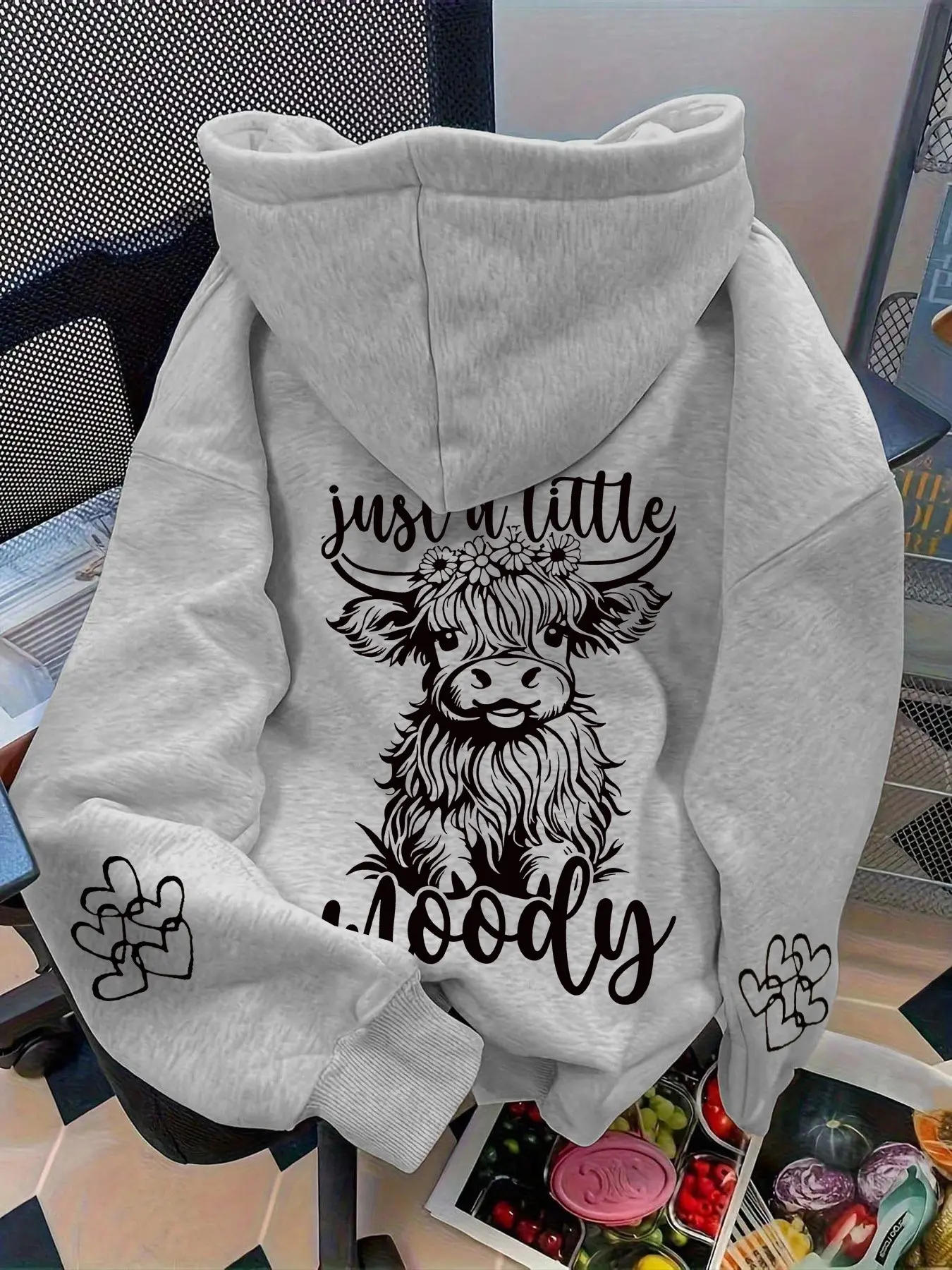 Women's Dropped Shoulder Long Sleeve Hoodie with Letter and Cow Print, Casual Loose-Fitting Drawstring Pocket Sweatshirt for Fall & Winter