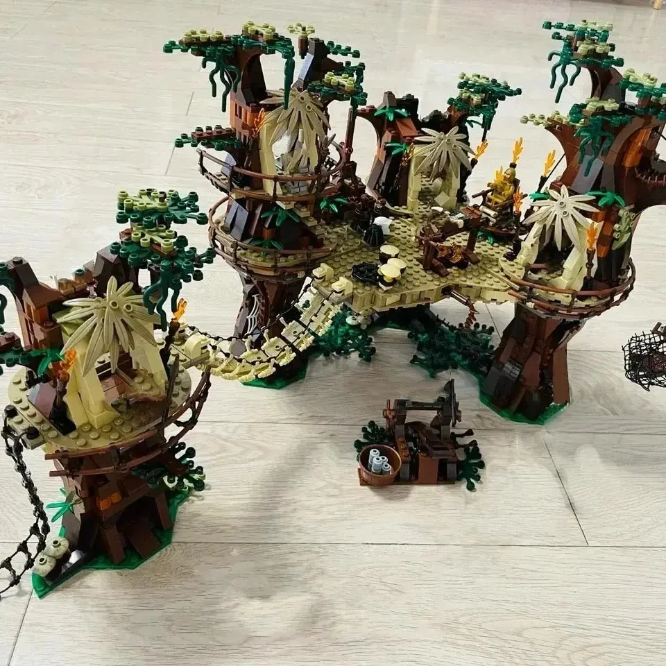 1990 Pieces Bear Village Building Blocks Set, Model Architecture Bricks Kit, Home Decor Gift for Kids Birthday Party Toy