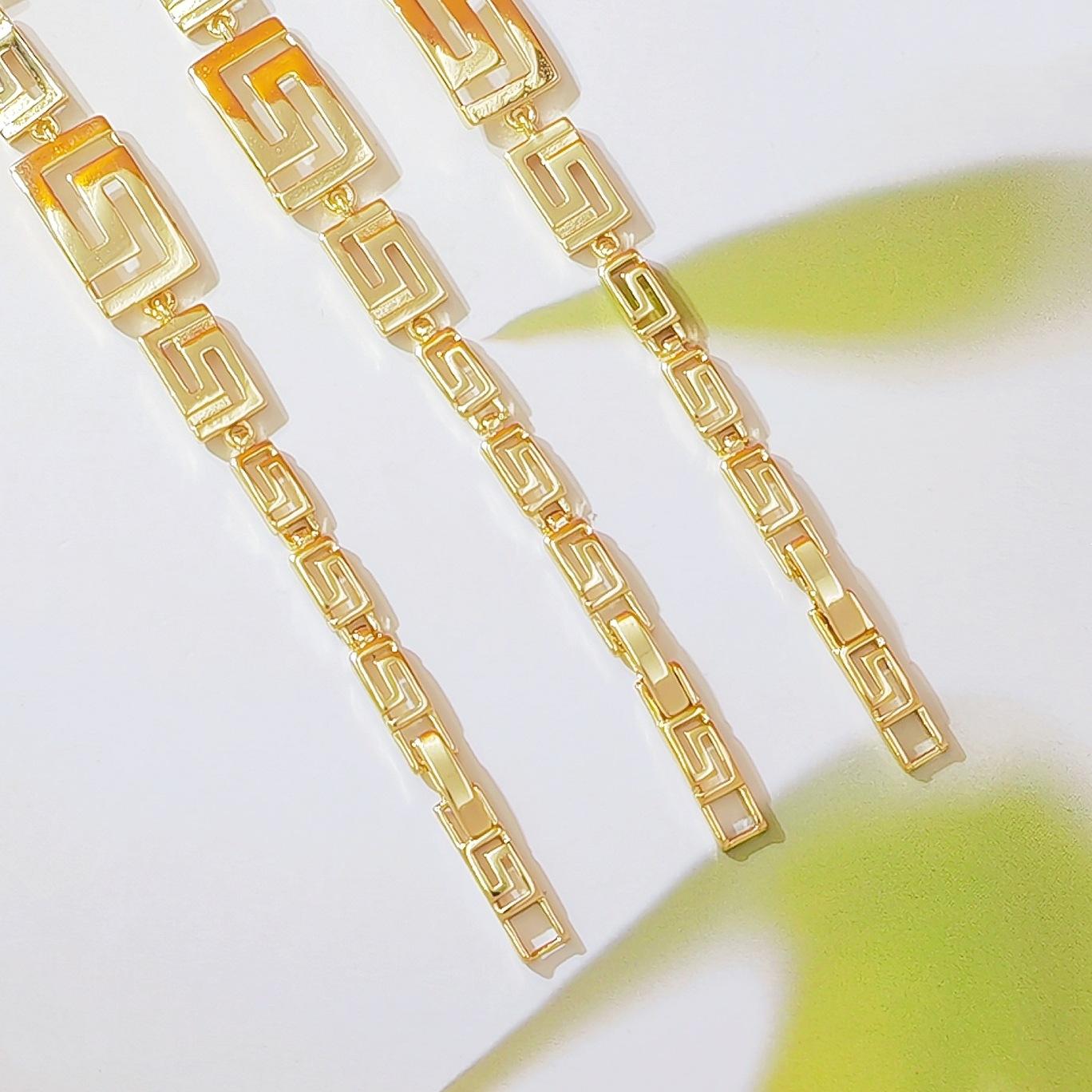 18K Gold Plated Chevron Geometric Link Bracelet for Women & Men, Vintage Retro Pattern Design, Minimalist Luxury Aesthetic Jewelry, Trendy Versatile for Daily Wear, Street Style & Parties