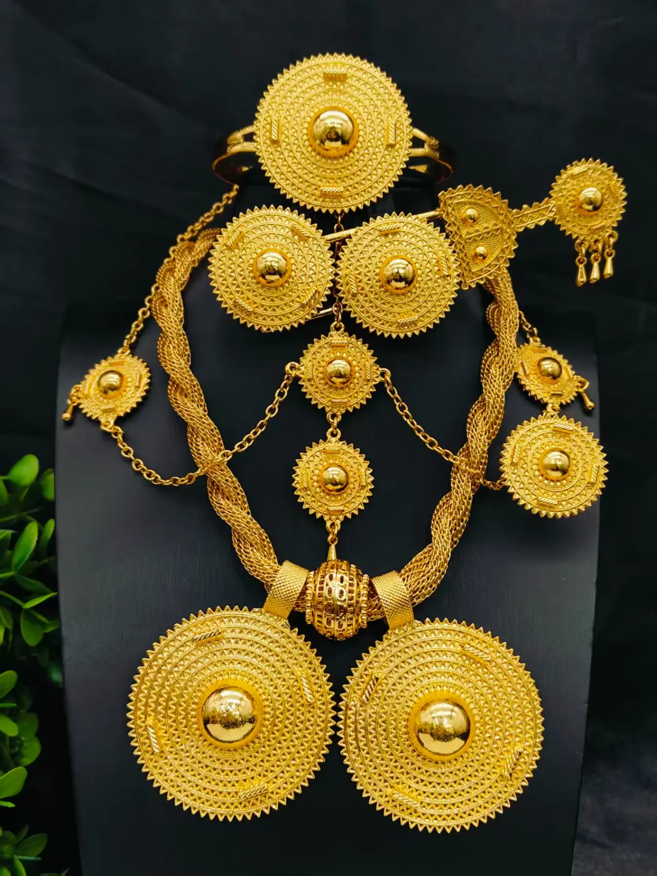 Elegant Costume Jewelry Set for Women, Necklace Bracelet Ring Earrings Headband Hair Fork, Perfect for Weddings Parties Gifts