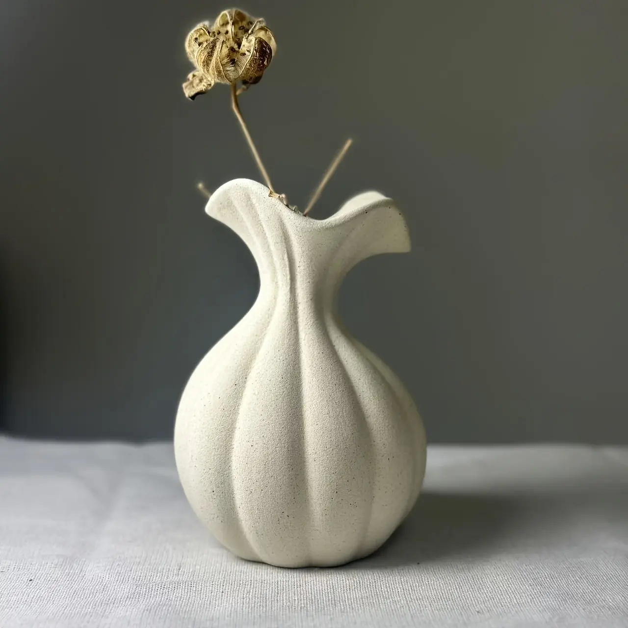 Fukutai-Shaped Matte Ceramic Vase, New Traditional Style Zen Desktop Flower Arranger, Elegant Home Decor Piece, Perfect Gift Idea