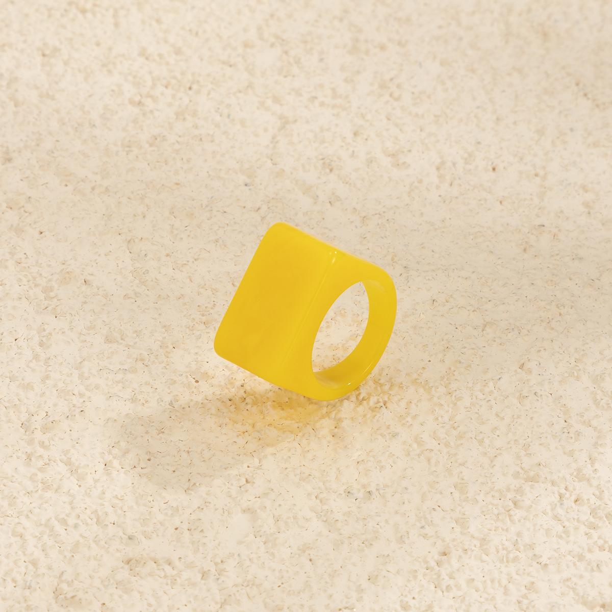 Trendy Colorful Acrylic Plain Ring Geometric Square Wide Resin Band Fashion Minimalist Jewelry for Women Men