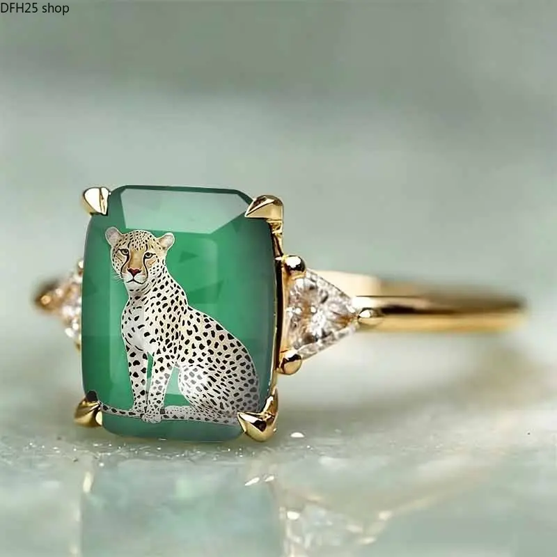 Vintage Leopard Open Ring For Women Gold Tone Alloy Band With Wild Animal Artwork Square Stone Design Adjustable Statement Jewelry For Daily Wear