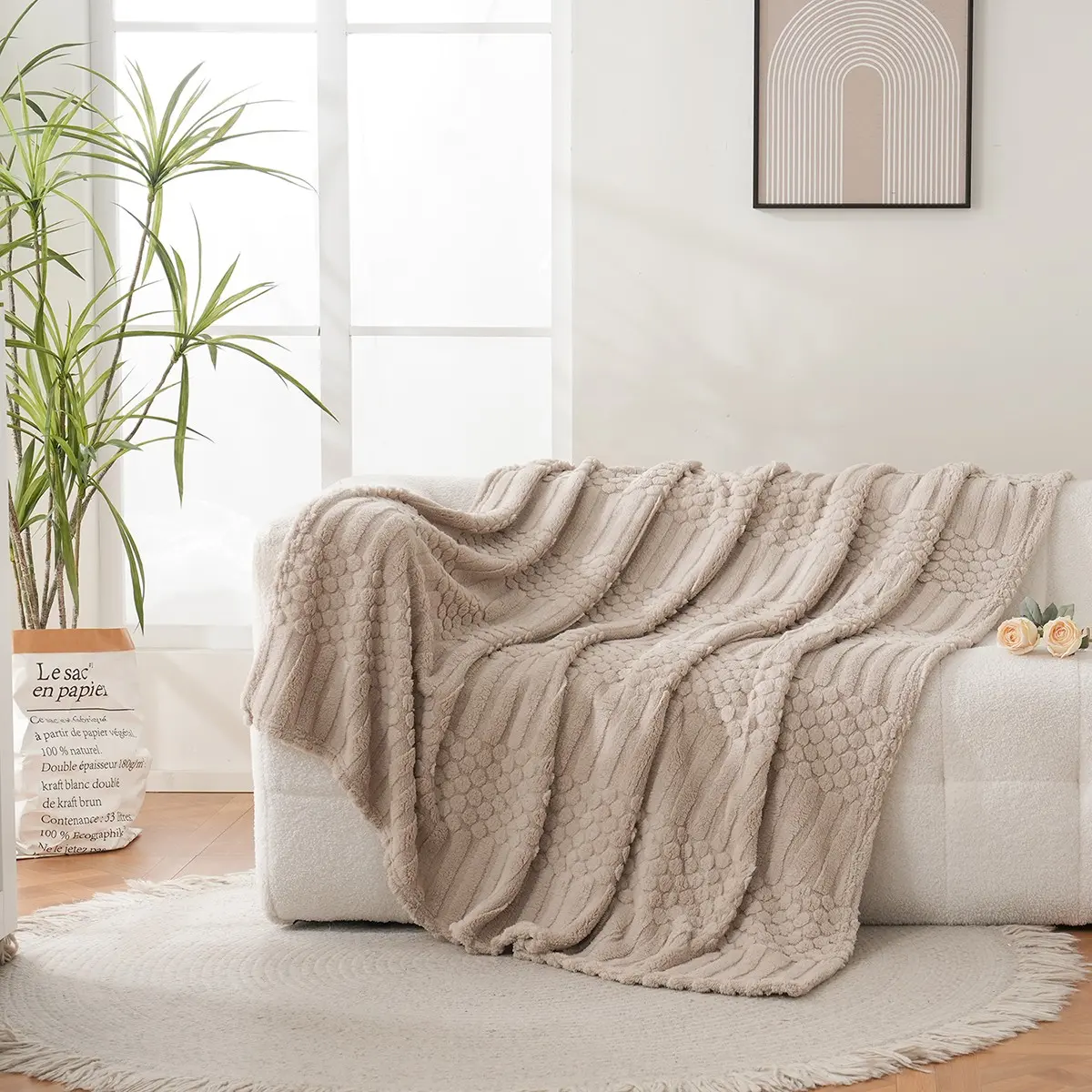 Cream Fluffy Fleece Decorative Throw Blanket, Soft Throw Blanket, Ultra Light Silky Plush Cozy Sofa Bed Cover for All Seasons, Home Accent Blanket Fit Living Room Bedroom Lounge Chair, Holiday & Housewarming Gift for Relatives and Friends