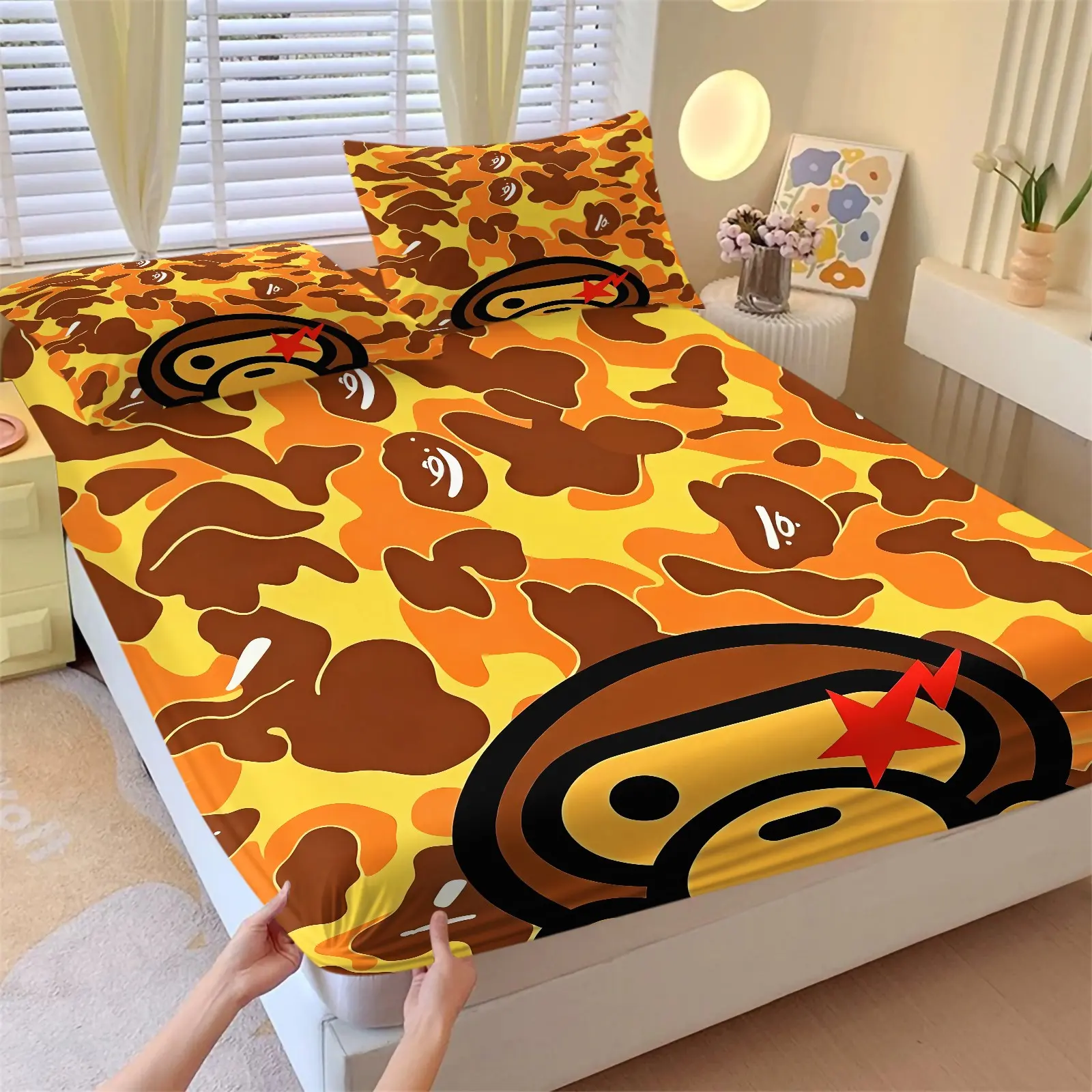 Warm Yellow Orange Camo Cartoon Graphic Fitted Sheet Set, Decorative Bedsheet Sets, Include 1 Bedspread and 2 Pillowcases, Contrast Red Star Trend Print Mattress Cover, Machine Washable, Wrinkle-Free, Soft Comfort