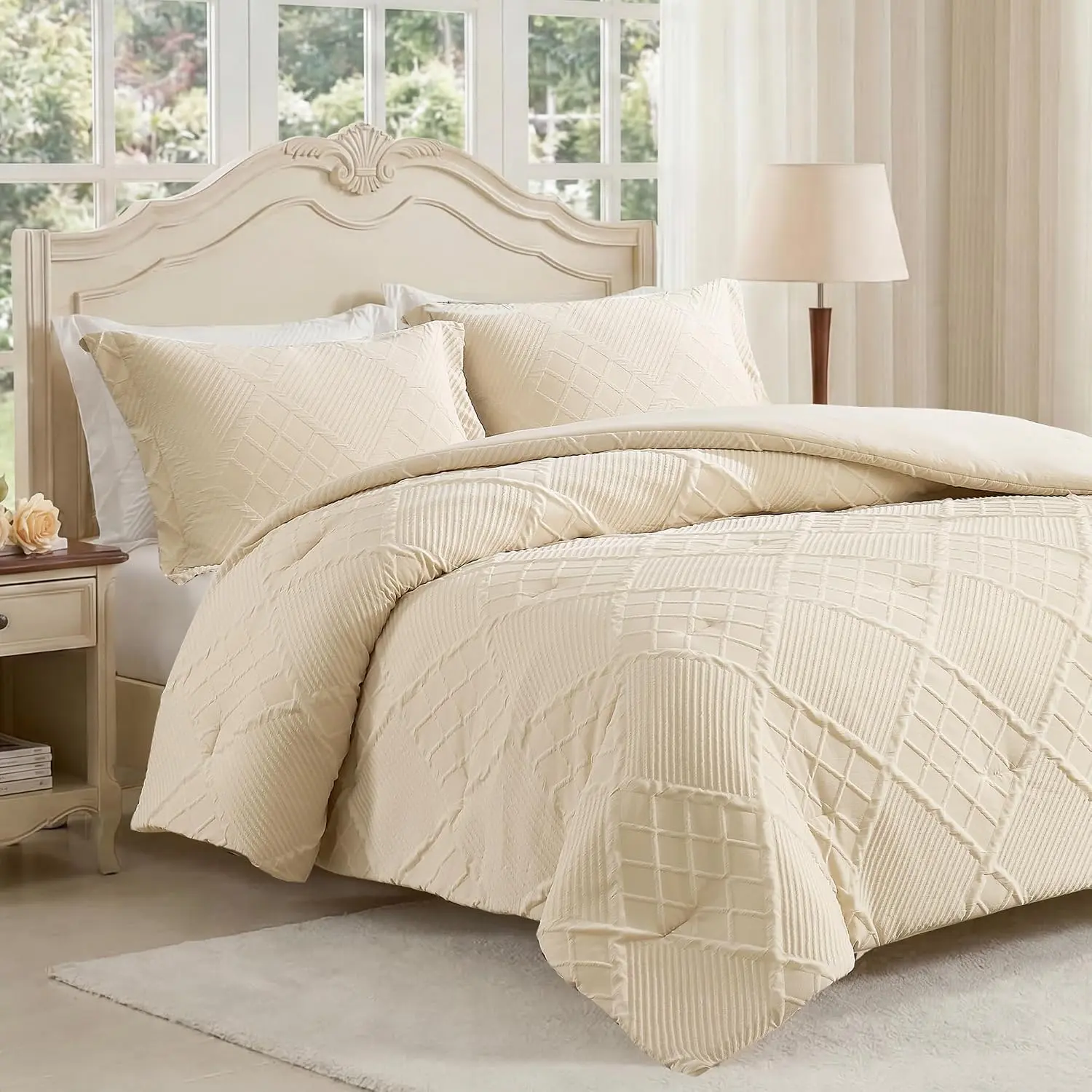 Comforter Set, 3 count Beige Jacquard Bedding Set with 2 Pillow Cases, Soft Microfiber  Design, Lightweight - for Bedroom & Dorm
