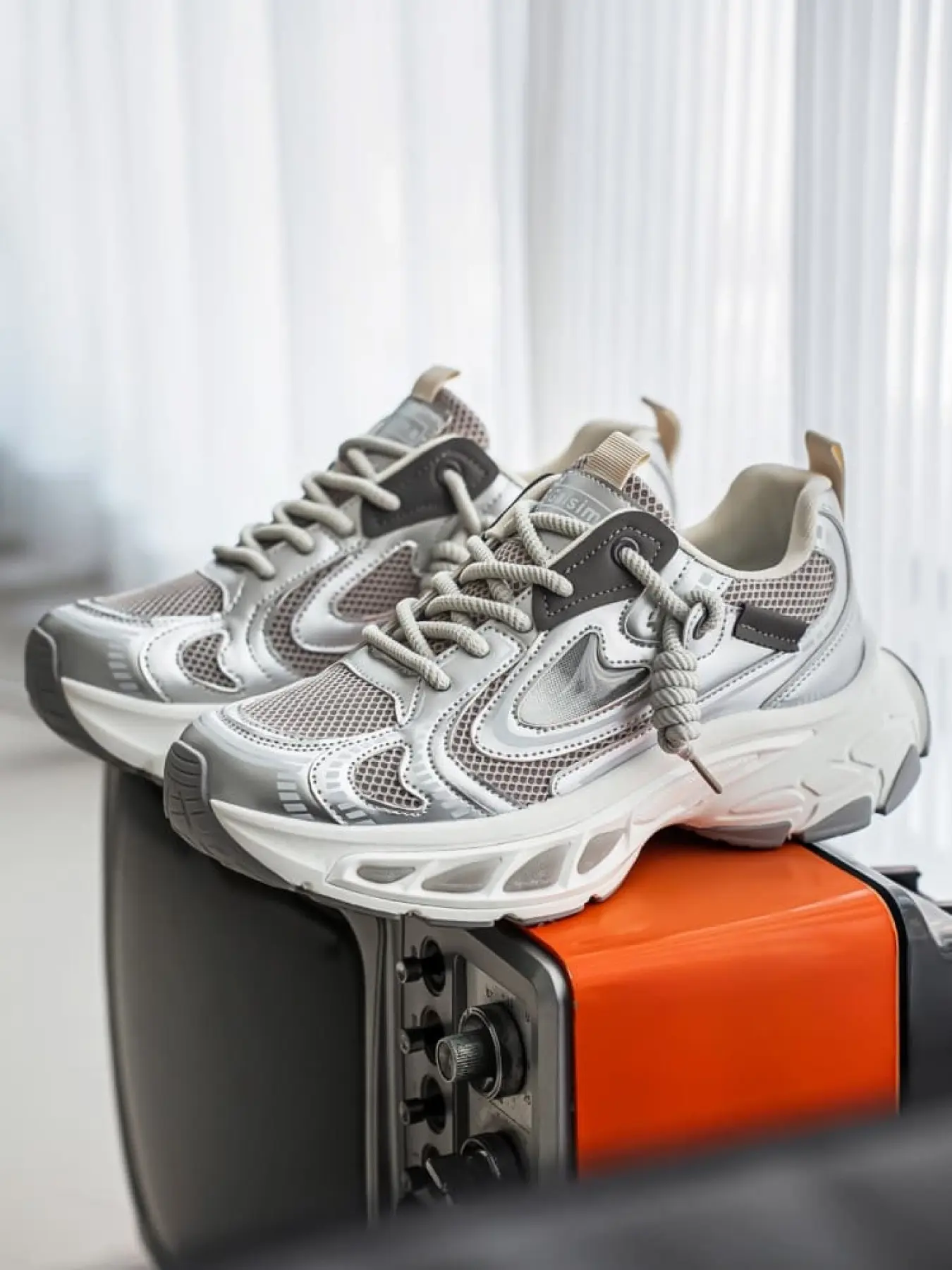 1 Pair Mens Techwear Multi-layer Patch Mesh Casual Sneakers Metallic Silver Reflect Stripe Wide Round Toe Anti-slip Wave Tread Sole Breathable Trainers For City Walk Daily Travel Breathable Mesh Footwear