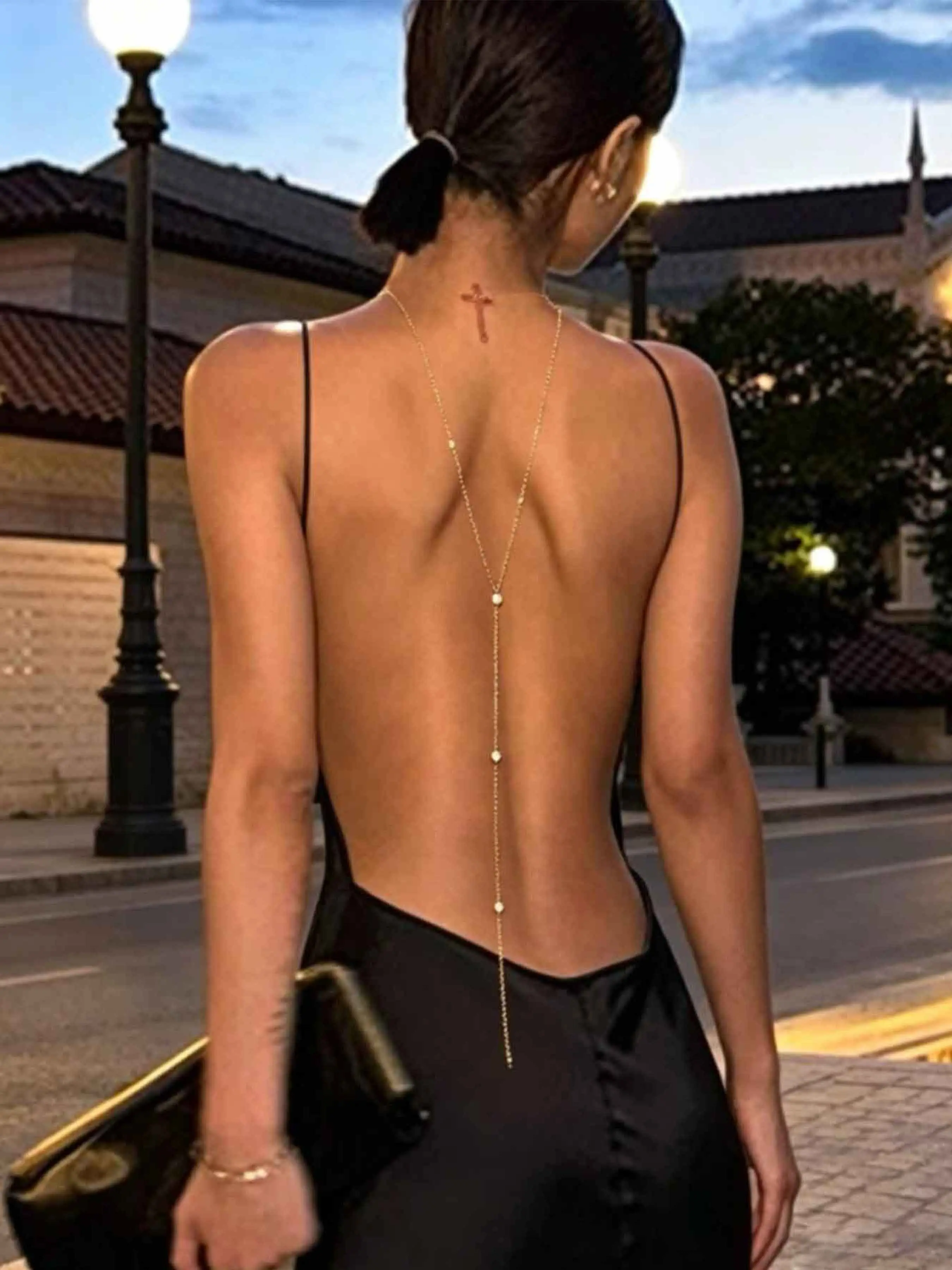 Elegant Minimalist Rhinestone Gold Chain Y-Shaped Necklace, Perfect for Women, Brides, Weddings, Fashion Classics, Summer Vacations, Evening Gowns