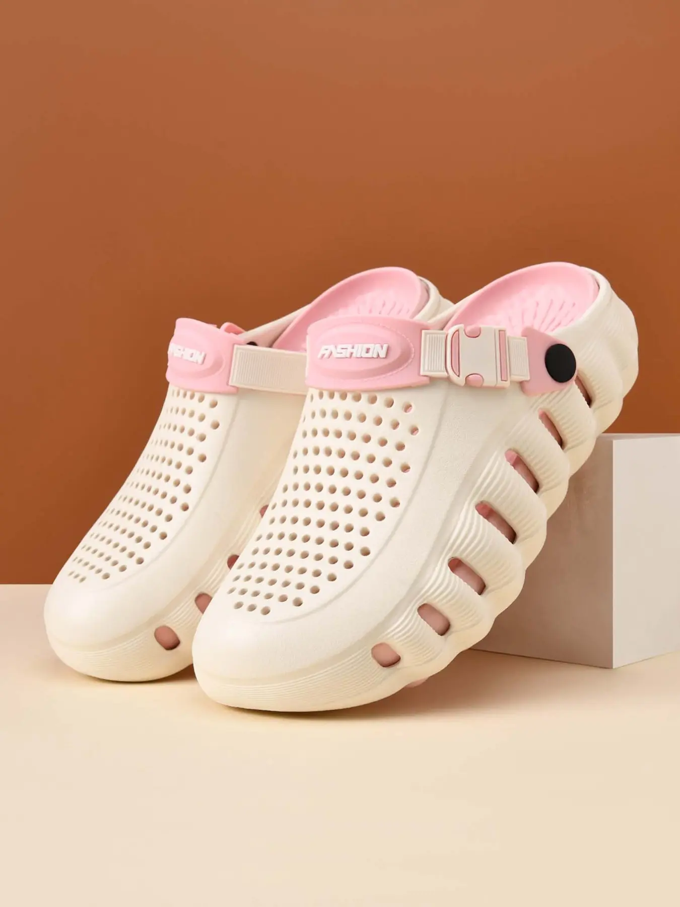 Korean Style Simple Fresh Girls' Holey Shoes, Versatile Trendy Soft Sole Comfortable Lazy Slippers, Hollow Out Slippers, Slip On Slippers, Sizes 36-41