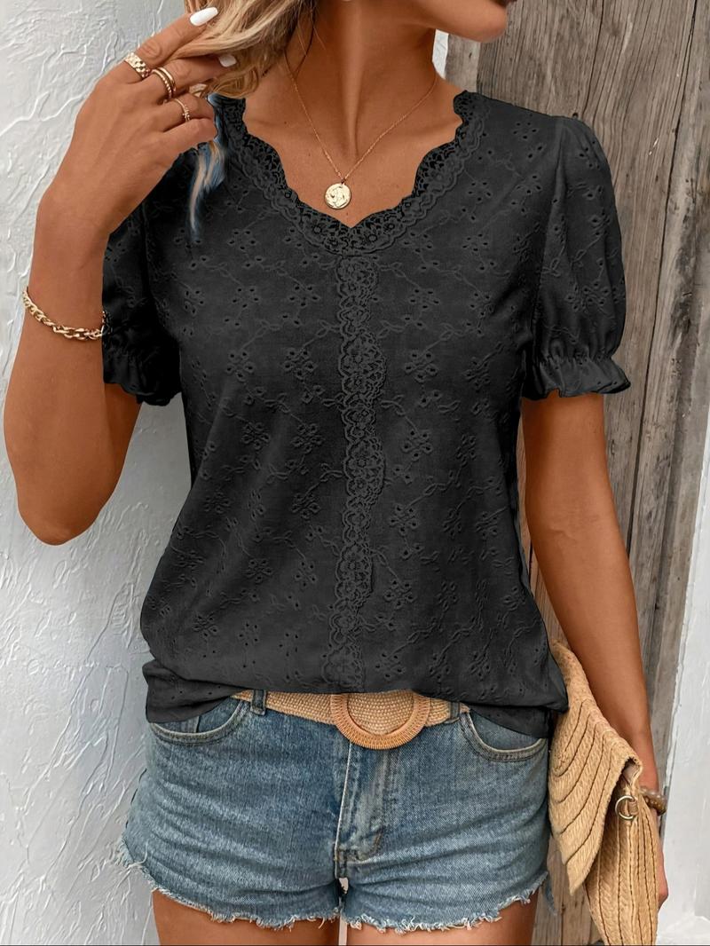 Women's Plain Eyelet Embroidery Scallop Trim Puff Sleeve Tee, Casual Frill Trim V Neck Short Sleeve T-shirt for Summer, Ladies Clothes for Daily Wear