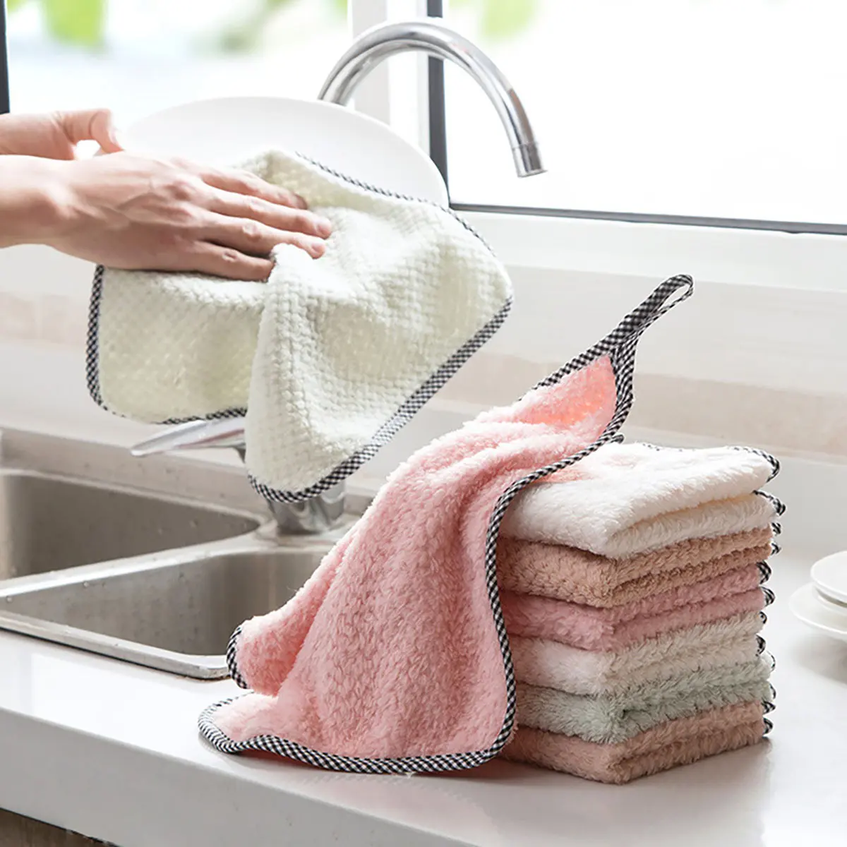 5pcs/10pcs/20pcs Random Color Thickened Coral Velvet Dish Cloths Towels, Soft Absorbent Towels, Strong Stain Removal, Scouring Pads, Reusable, Machine Washable for Kitchen, Bathroom, Car, Window, Kitchen Supplies, C