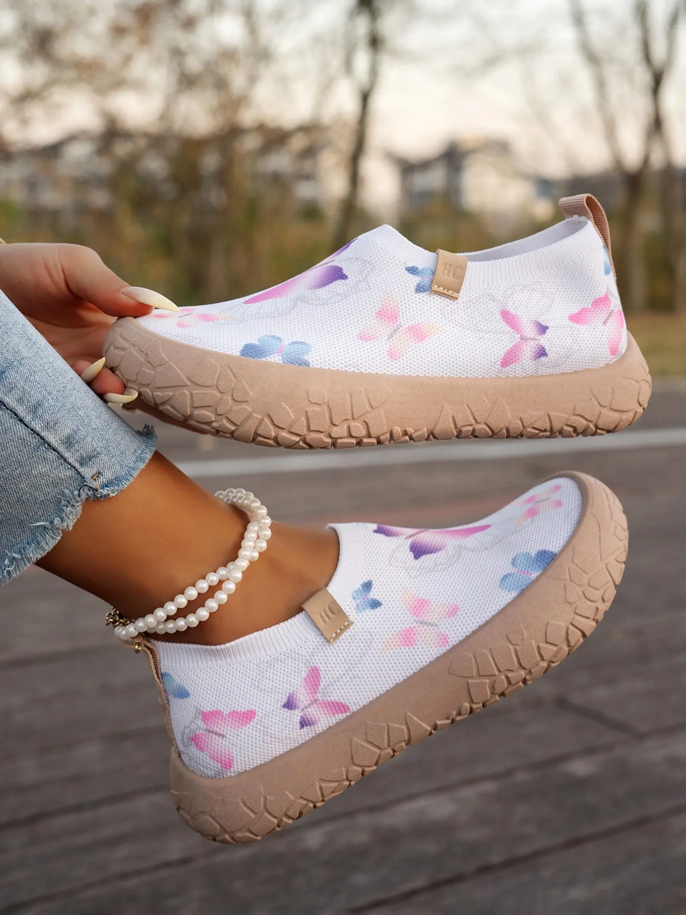 Gradient Butterfly Print Slip-On Women's Shoes, Casual Fashion Breathable Mesh, Wide Fit, Casual Ankle Boots, Lightweight Anti-Slip, All Seasons