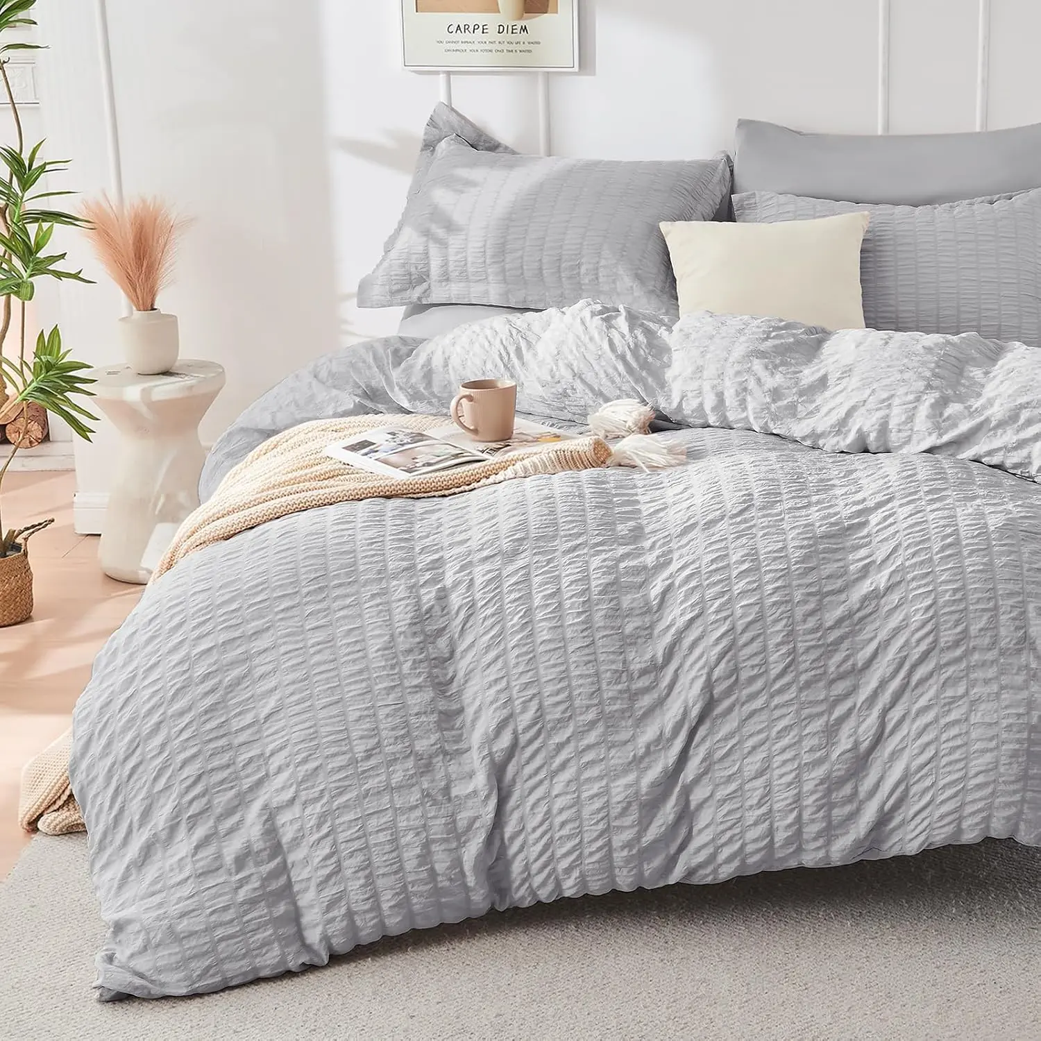 Light Grey Duvet Cover Queen Size, Soft 3-Piece Seersucker Duvet Cover Set with Zipper Closure, Soft Brushed Microfiber Bedding Set with 8 Corner Ties (90"x90", 2 Pillowshams)