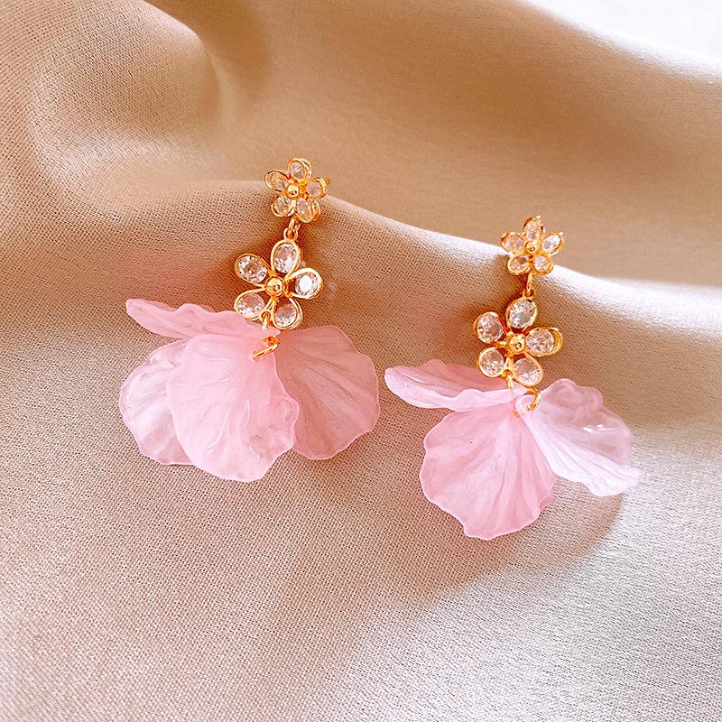 New Style Best-Selling French High-End Pearl Flower Earrings, Small-Scale Design Stud Earrings, Elegant Women's Jewelry