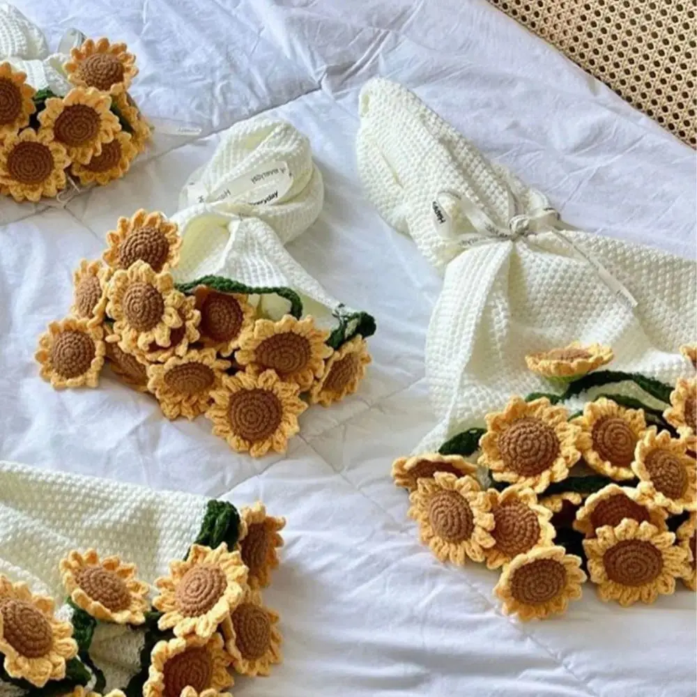 Crochet Rose Bouquet Blanket Sunflower Carnation Fashion Artificial Knitted Blanket Finished DIY Craft Flower Bouquet Blanket
