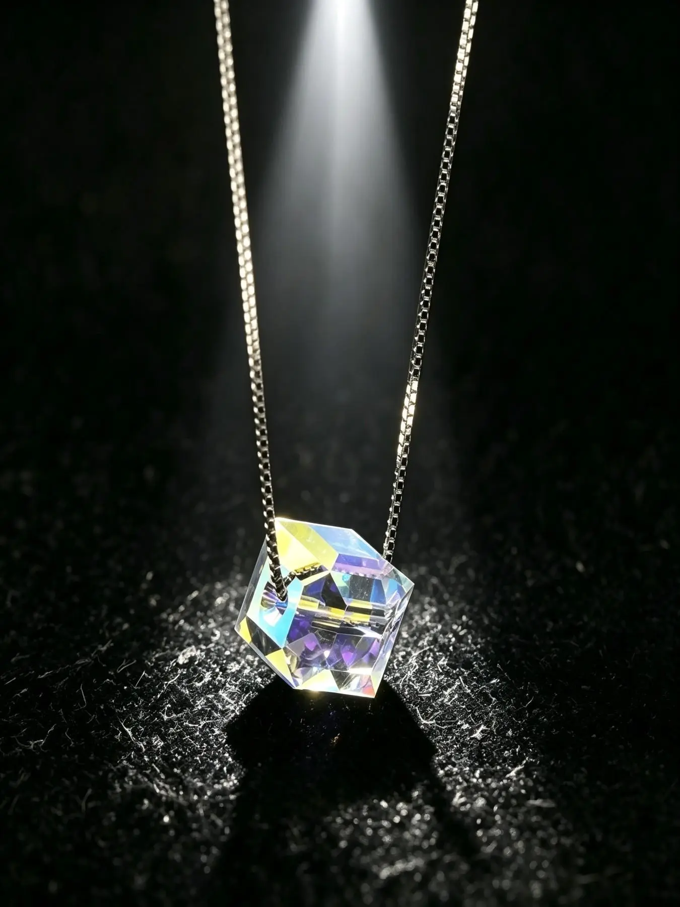 1 Piece S925 Silver Aurora Cube Necklace, Austrian Crystal Pendant, Platinum Choker for Women, Pendant with Necklace