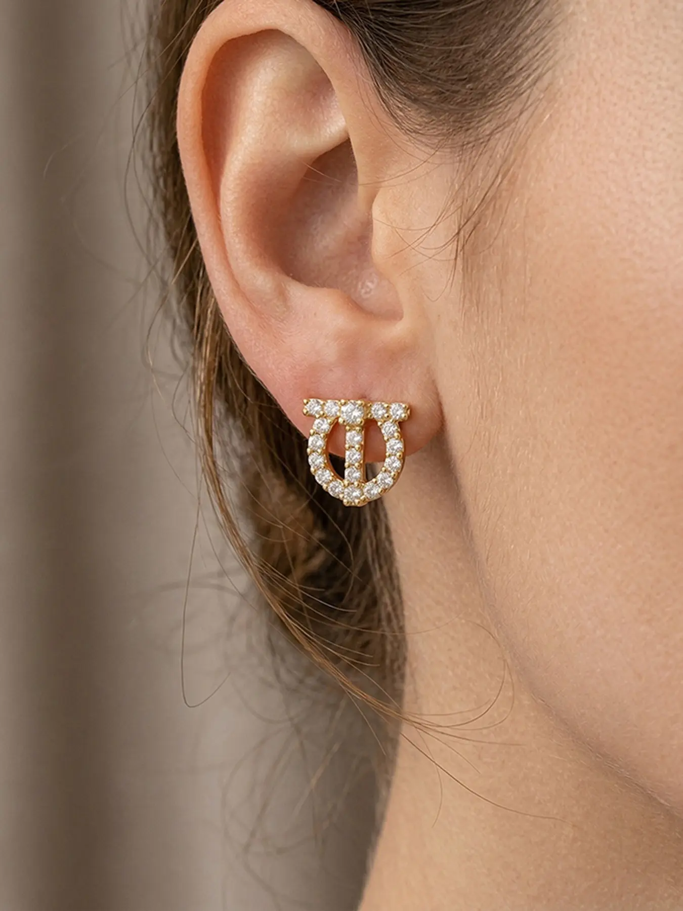 Classic Luxury Minimal Retro Horseshoe Shape Paved Clear Rhinestone Stud Earrings Gold Tone Nickel Free H65 Brass Symmetric Geometric Frame For Women Office Banquet Birthday Gift For Her