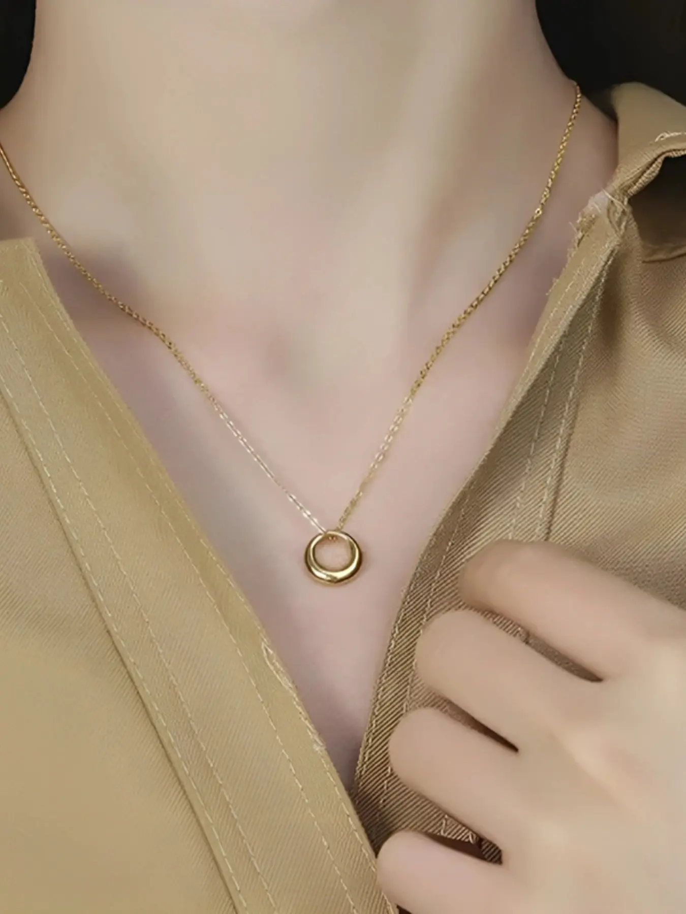 French Vintage Money Donut Necklace, Polished Hollow O-Ring Pendant, Delicate Chain, Elegant Chic Layered Jewelry, Ideal Birthday Gift