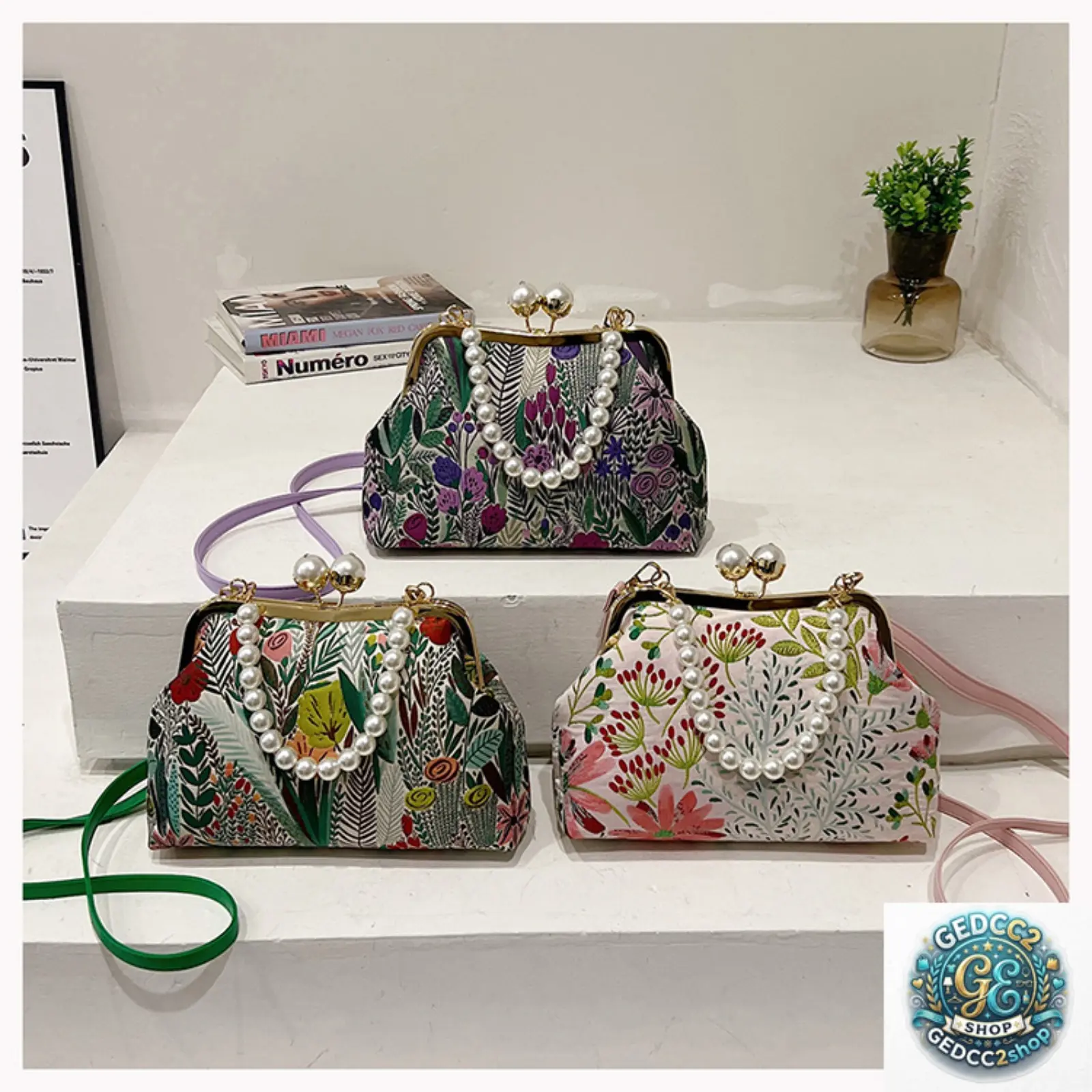 Women’s Floral Shell Shoulder Bag, Vintage Crossbody Purse with Flower Design, Cute Cottagecore Handbag for Daily Wear & Outfits