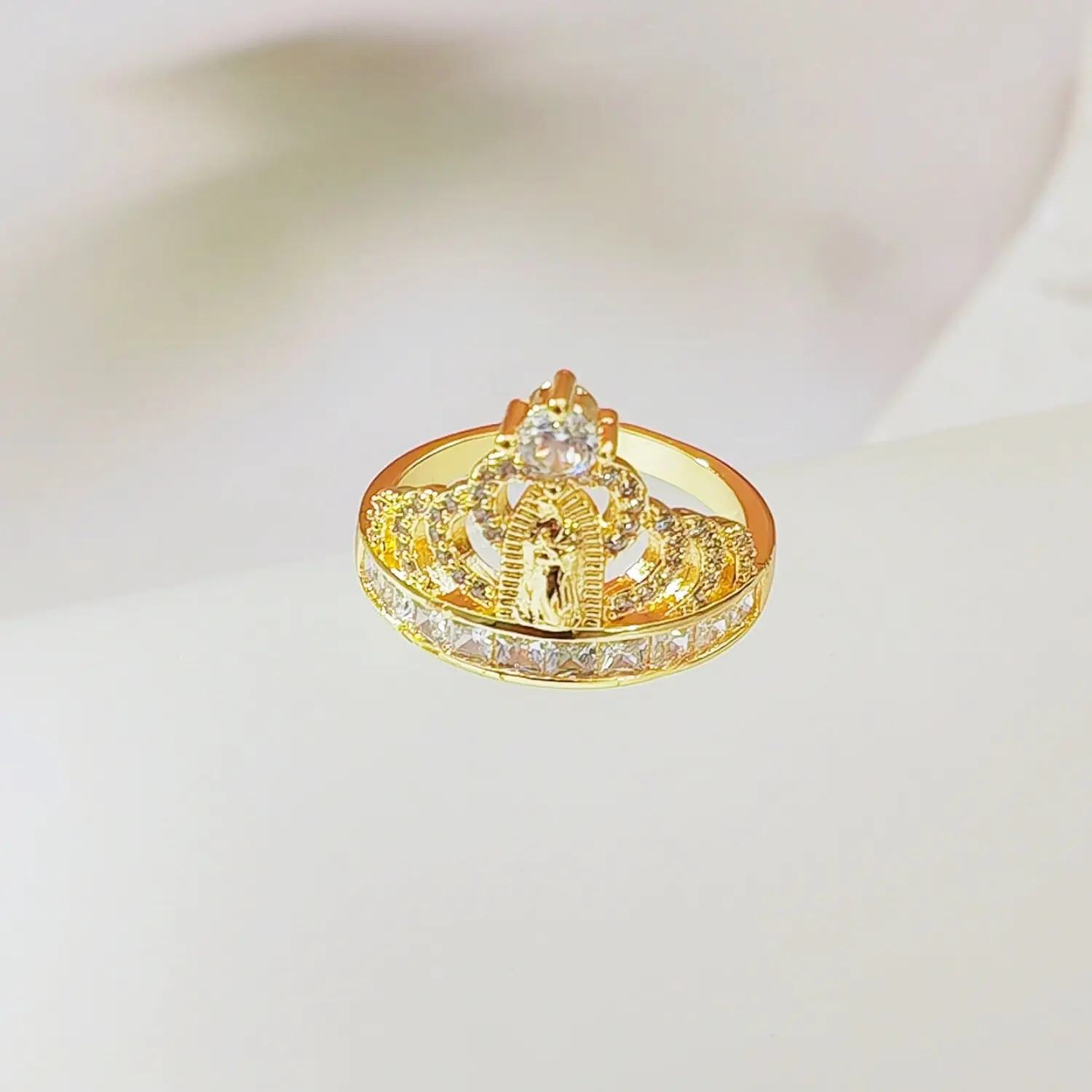 Unisex Crown Motif Religious Ring, 14 Karat Gold Plated Zirconia Metal Band, Virgin Mary Guadalupe Jewelry, Gift Ideas for Wedding Birthday (Sports & Outdoor Accessories Complement)