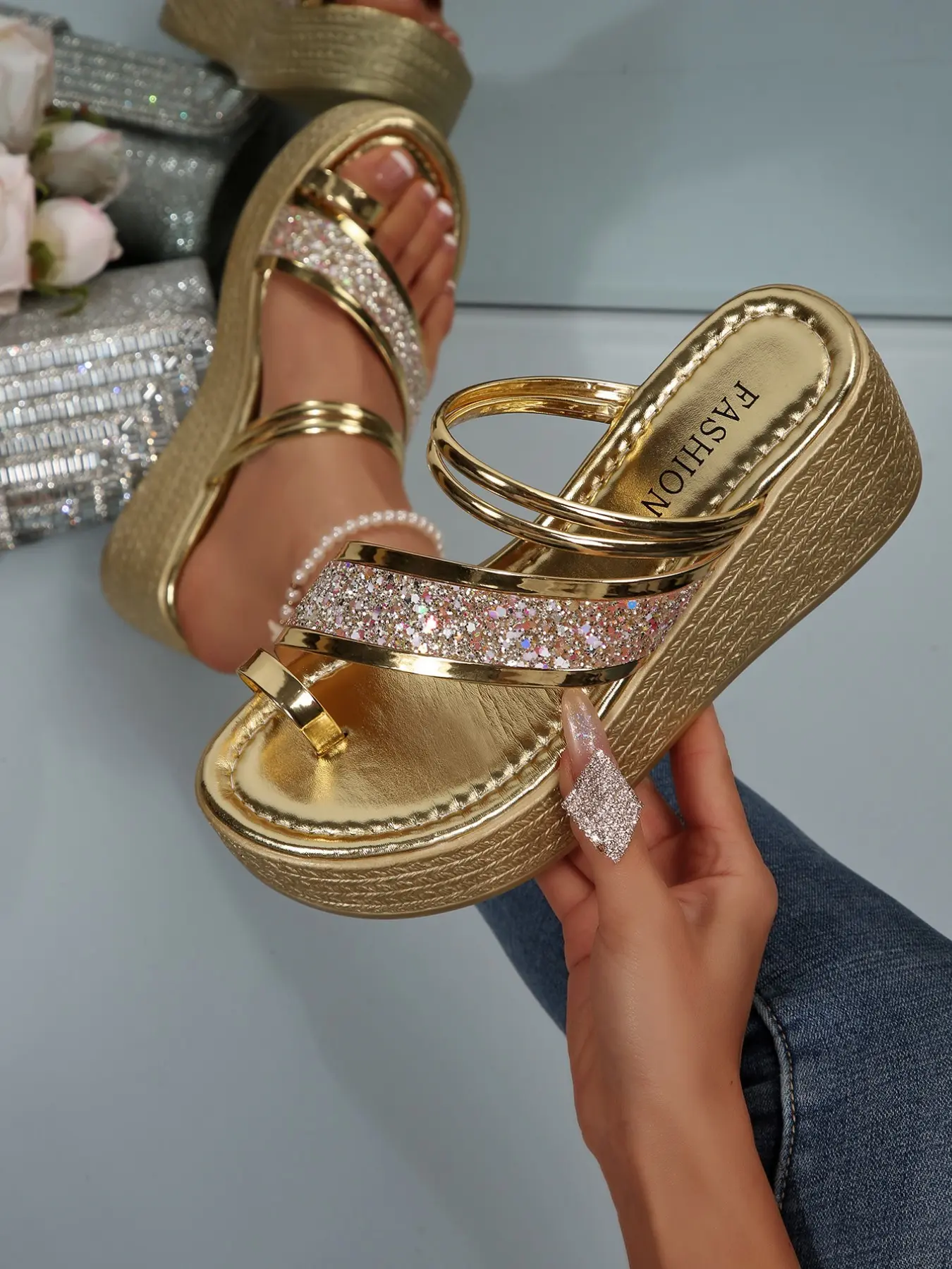 Silver Color Metal Texture Sandals for Women, Summer New Double Layer Thin Strap, Sparkling Rhinestones, Thick Sole, Anti-Slip, Party Beach Shoes