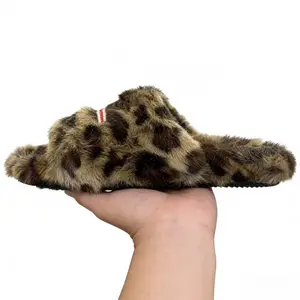 2026women  Ladies Winter Fur Fluffy Furry Warm Letters Sandals Comfortable Fuzzy Girl Flip Flop Slipper soft toe stylish fall winter fashion boot