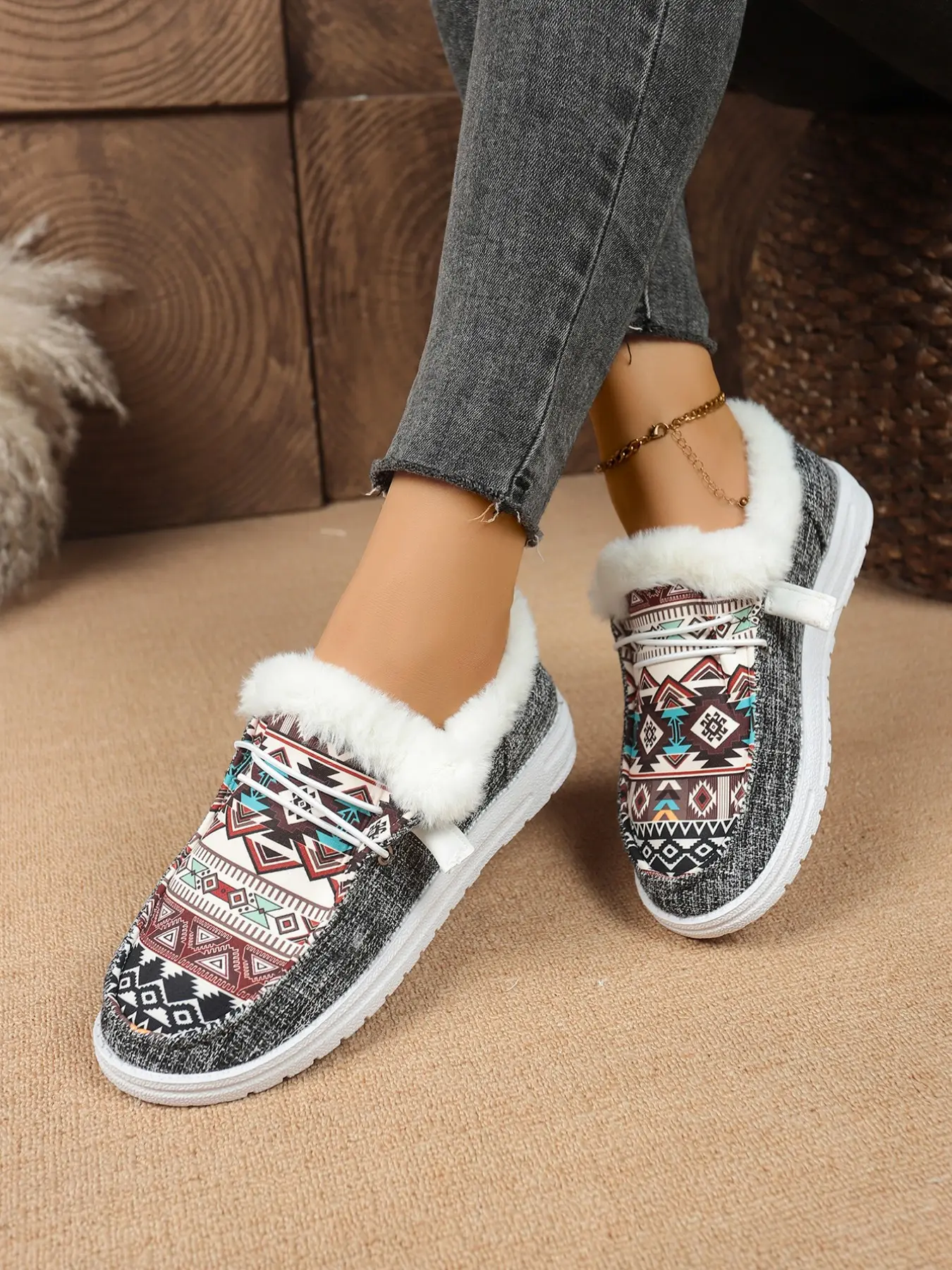 Women's Large Size Winter Plush Mouth Lazy One-Step Cotton Shoes, Thick Sole Warm Casual Female Shoes