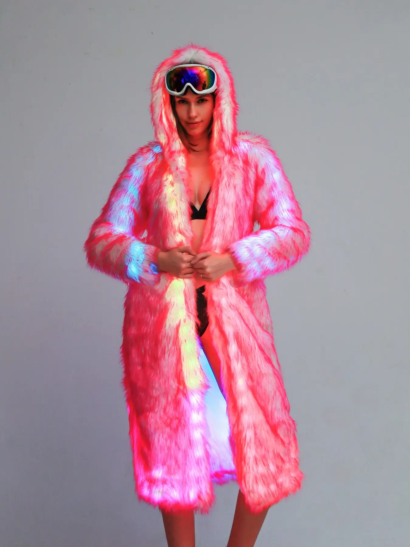 Women's App‑Controlled Light‑Up Hooded Long‑Sleeve Faux Fur Coat with Built‑in LED‑Light (Battery Not Included), Fall‑Winter Cosplay Outerwear for Party, Halloween & Christmas Outfits
