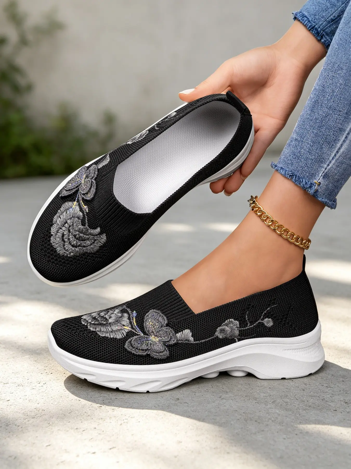 Women's Floral Butterfly Embroidery Knit Slip On Platform Walking Shoes, Round Toe Low Cut Casual Fashion Sneakers for Daily Shopping, Outdoor Strolls & Everyday Casual Outfits, Casual Slip Ons