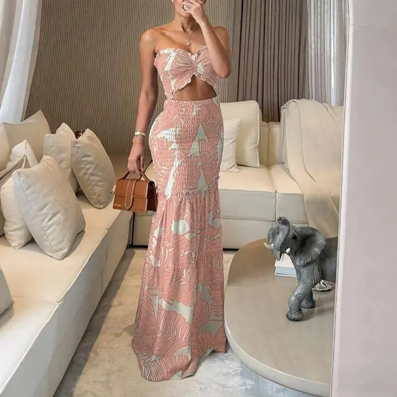 Women’s Tropical Floral Print Maxi Dress, Smocked Ruched Bandeau Cutout Design with Ruffle Hem, Elegant Summer Vacation Beach Dress