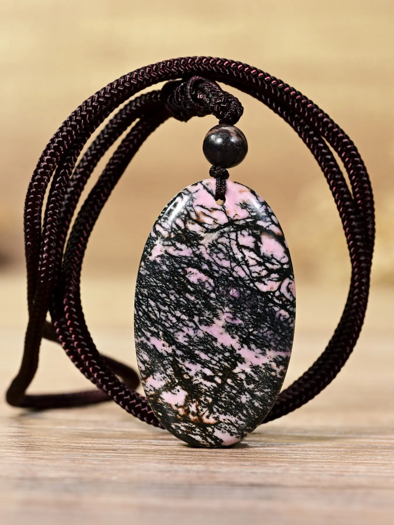Boho Rhodonite Oval Pendant Necklace, Unisex Natural Stone Jewelry, Perfect for Vacations and Parties, Ideal Gift for Men and Women