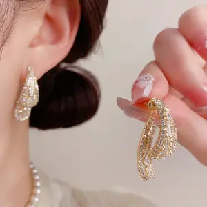 Korean-style exquisite and stylish zircon earrings, suitable for both front and back wear, offering a light luxury and high-end feel with super shiny design, model E50269-EH