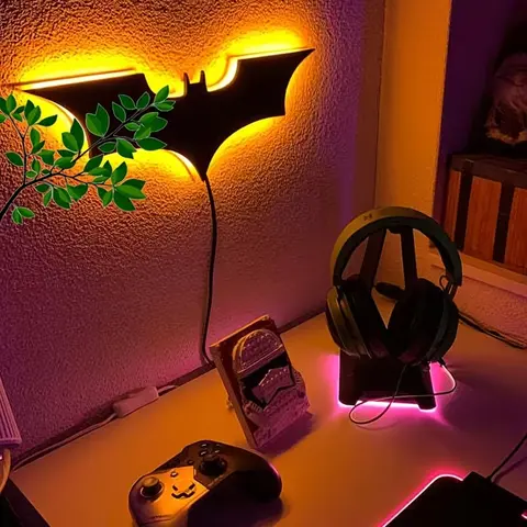 1 Pack Bat Shaped LED Neon Sign Wall Night Light, 16 Colors Adjustable Dimmable Neon Lamp, Halloween Ambient Decor Light, Decorative Lighting, Easy To Install for Bedroom, Living Room, Office, Bar, Birthday, Halloween and Christmas Decoration