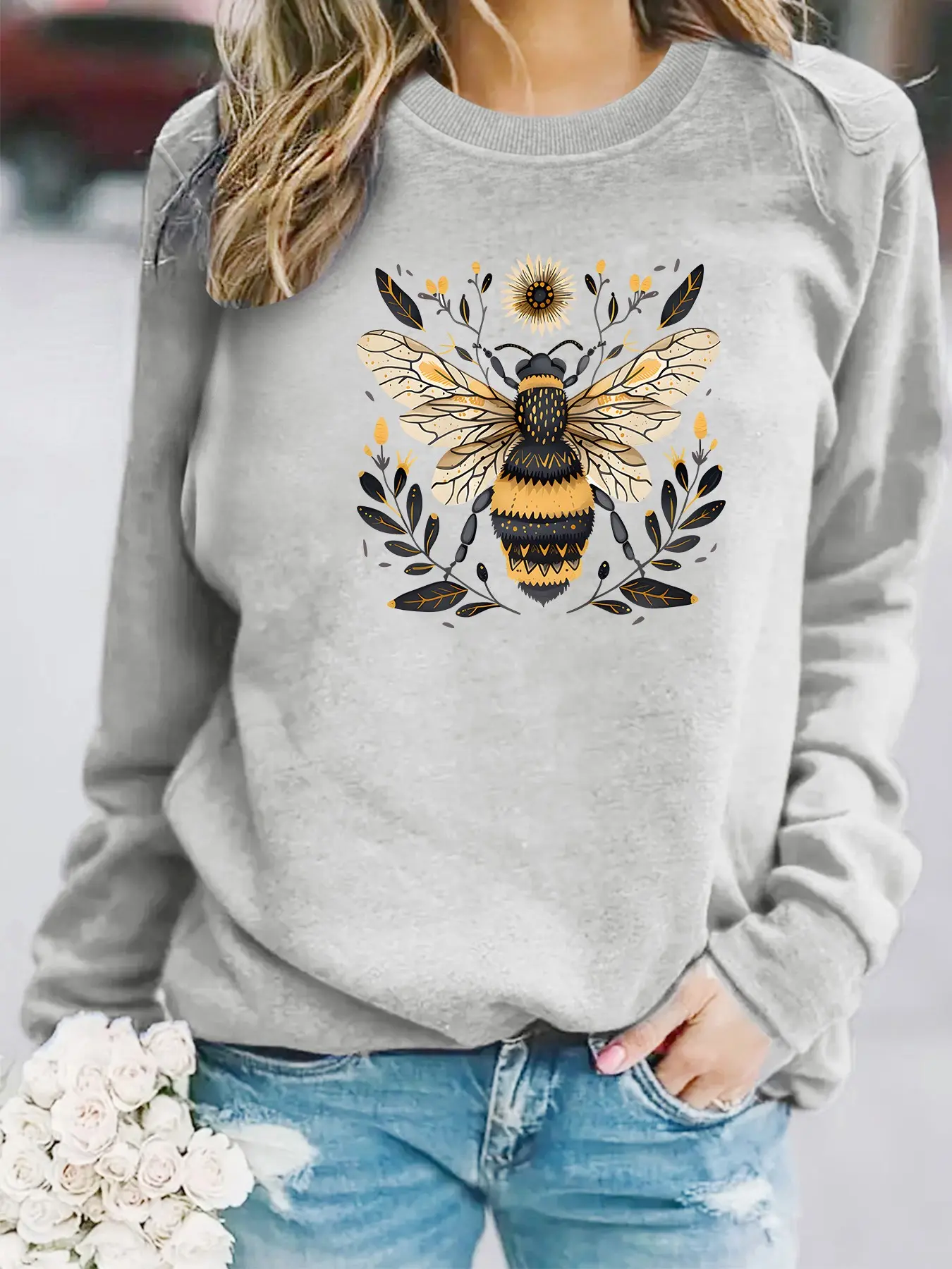 Women's Casual Fleece Sweatshirt, Vintage Bee Floral Print, Round Neck, Long Sleeve, Loose Fit, Fall & Winter, Comfortable Fashion