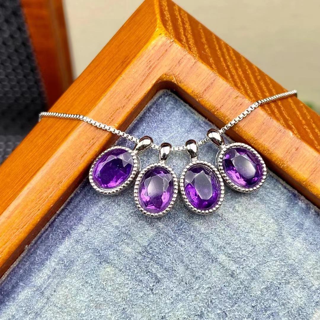 Lucky Stone Natural Amethyst Pendant Female S925 Silver Plated Necklace Japanese and Korean Fashion Simple Clavicle Ornament Birthday Gift for Friends Natural Crystal Personalized Birthstones