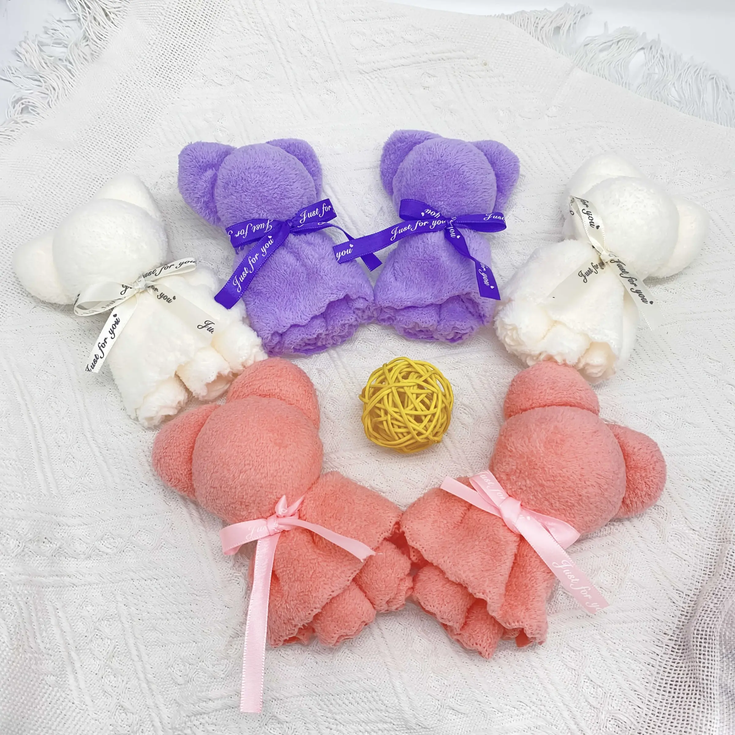 10pcs Cute Bear Shaped Towels, Soft and Comfortable, Multi-Color Coral Fleece Hand Towels, Wedding Bridesmaid Gifts, Birthday Party Souvenirs